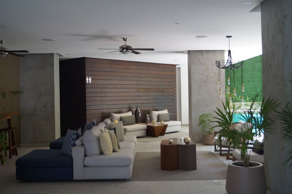 ROMANTIC ZONE ZENITH 1 BEDROOM