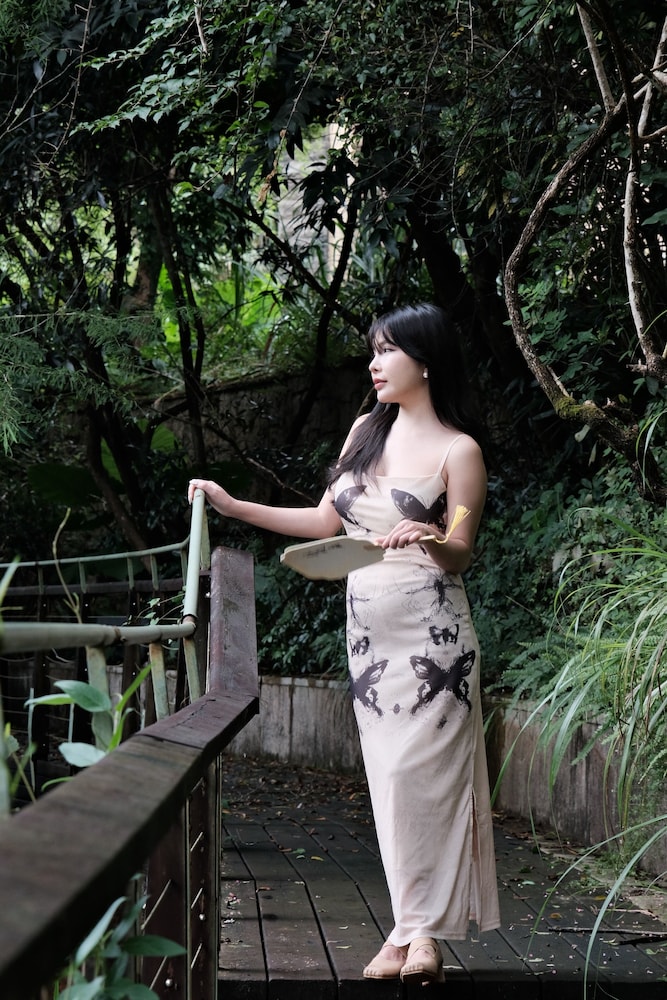 Miyue Shenzhen Tianlu Secret Wild Wizard Holiday Hotel