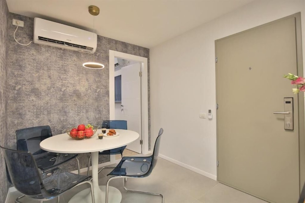 Cozy and stylish 1-bedroom apartment