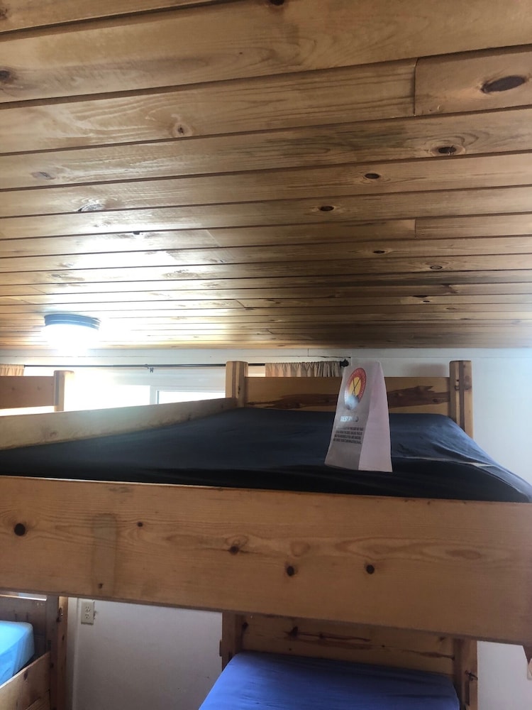 Estes Park Adventure Hostel view 4