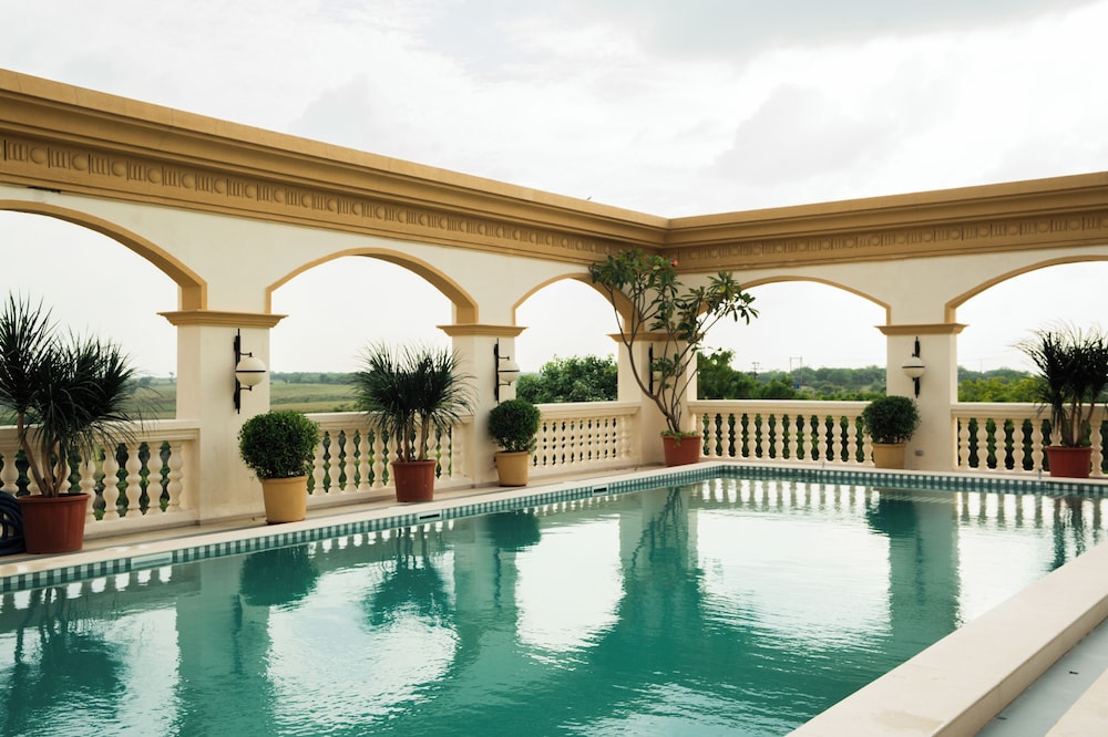 Hotel Irada Pune Wine Country
