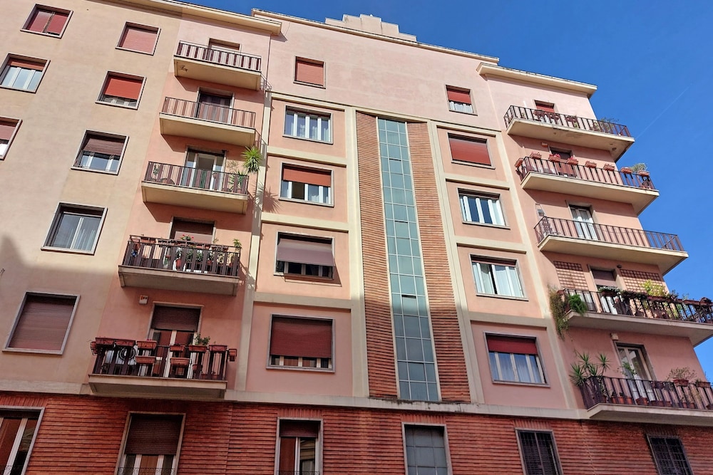 4bnb - Spacious Gracchi Apartment