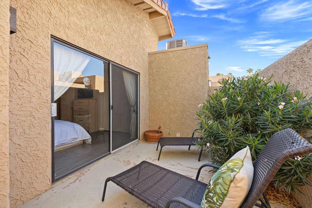 Ironwood Desert Retreat With Private Jacuzzi Scenic Views