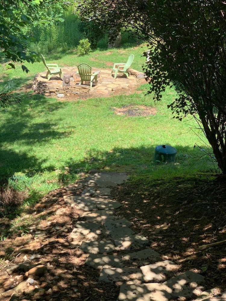 Vacation Home Near Golf Course Hiking Sleeps 20