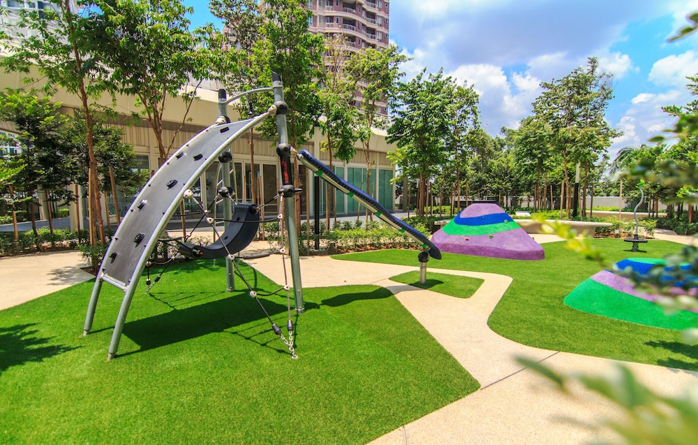 The Robertson by Homes Asian