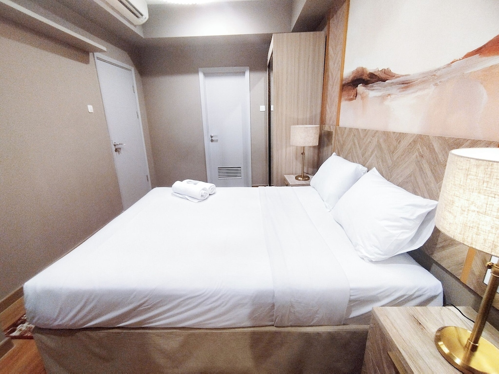 Strategic 2Br At Grand Sungkono Lagoon Apartment