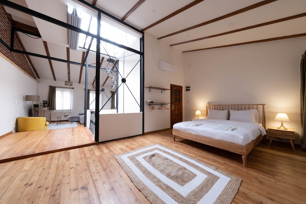 Penthouse in the Heart of Pera