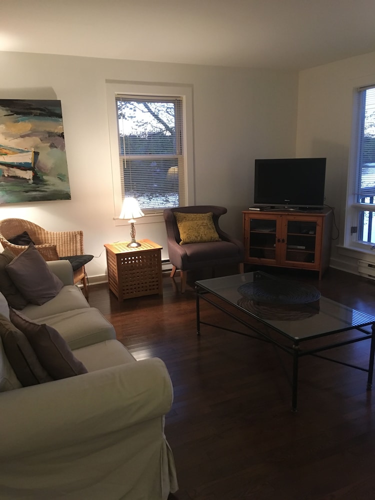 Mahone Bay Beach House