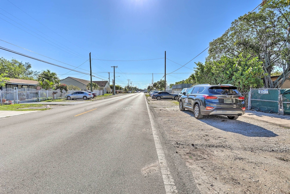 Pet-friendly Miami House ~ 8 Mi to Beaches!