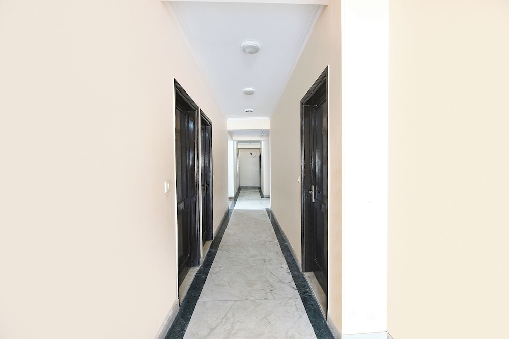 Fabhotel Grand Highway