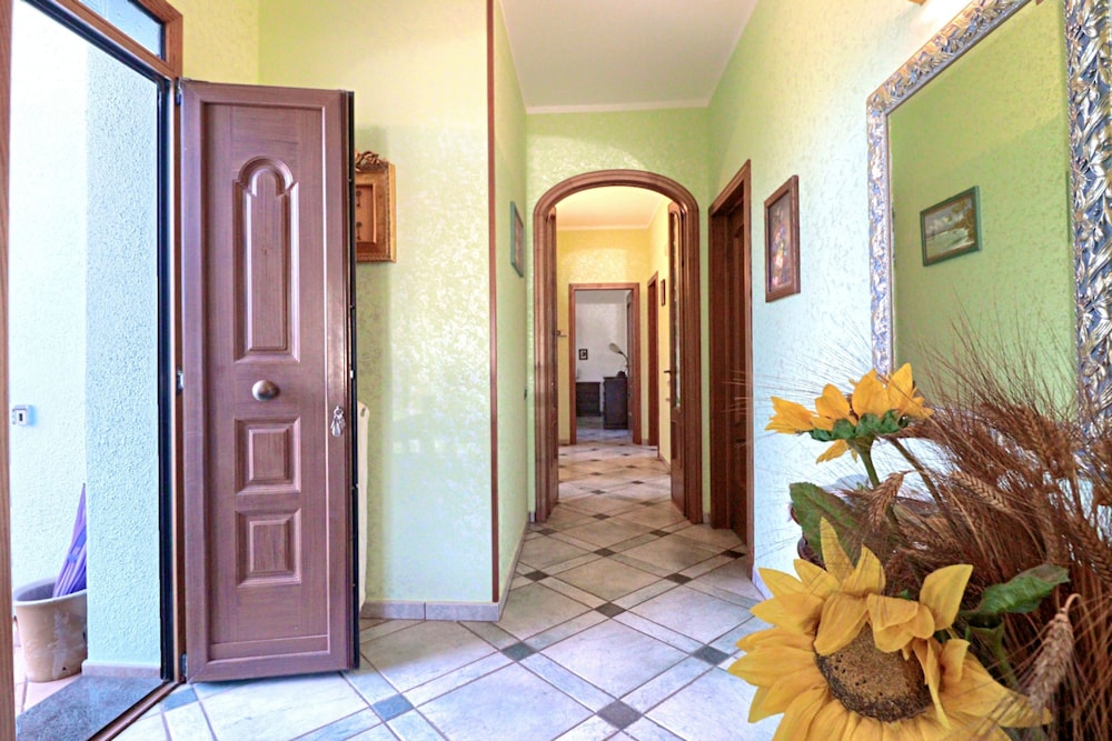 Villa Velisia - Con Ampia Piscina E Campo Da Gioco Privato