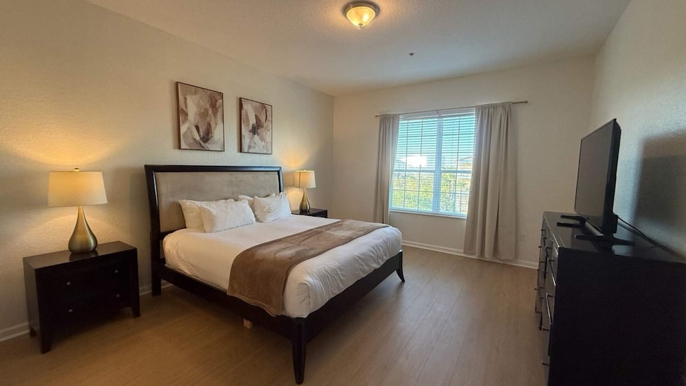 Upstay Newly Renovated Condo Near Epic Universe