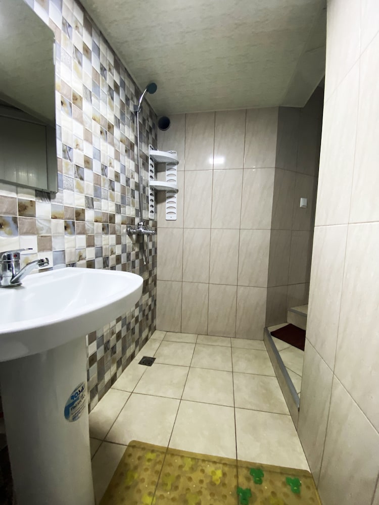 Domino Yerevan Hostel & Tours