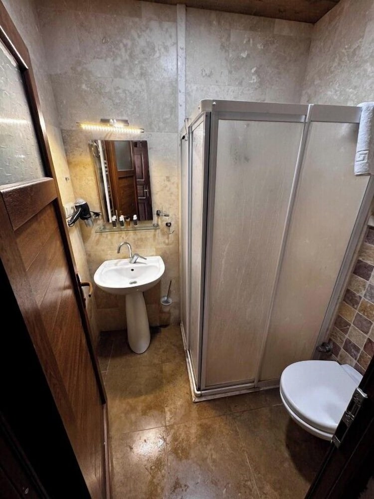 TATLI KAYA OTEL