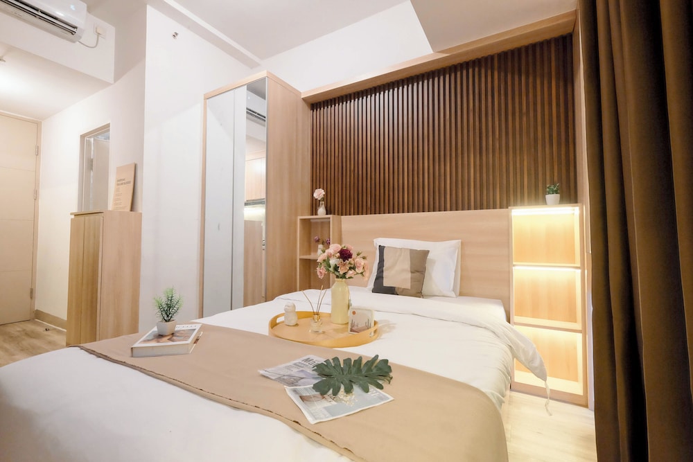 Minimalist Warm Wood Studio At Tokyo Riverside Pik 2 Apartment