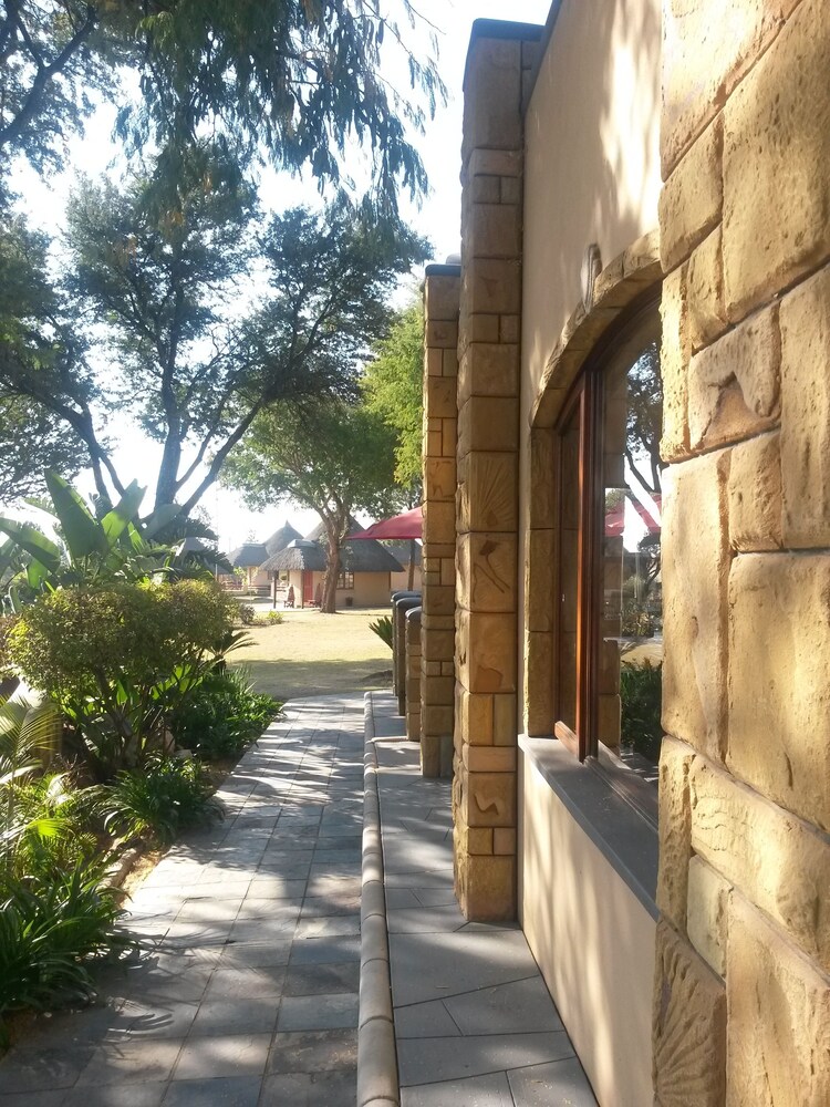 Das Landhaus Guest Lodge & Conferencing Center
