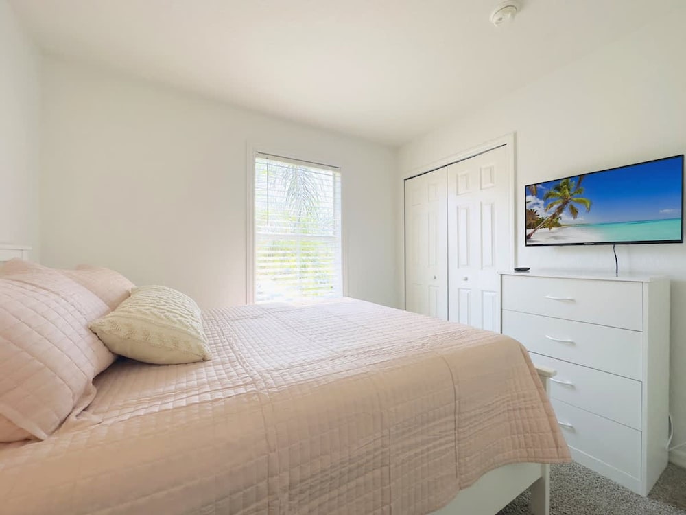 Modern 4BR Home in Regal Palms Resort Near Disney