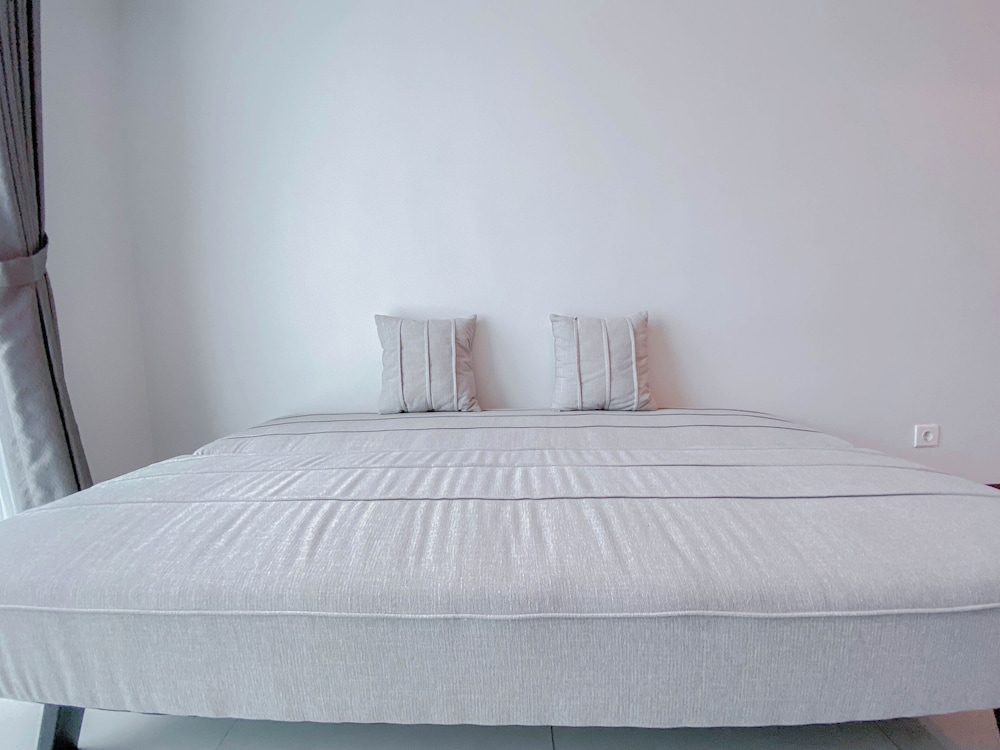 Good and Simple 2BR at Tamansari La Grande