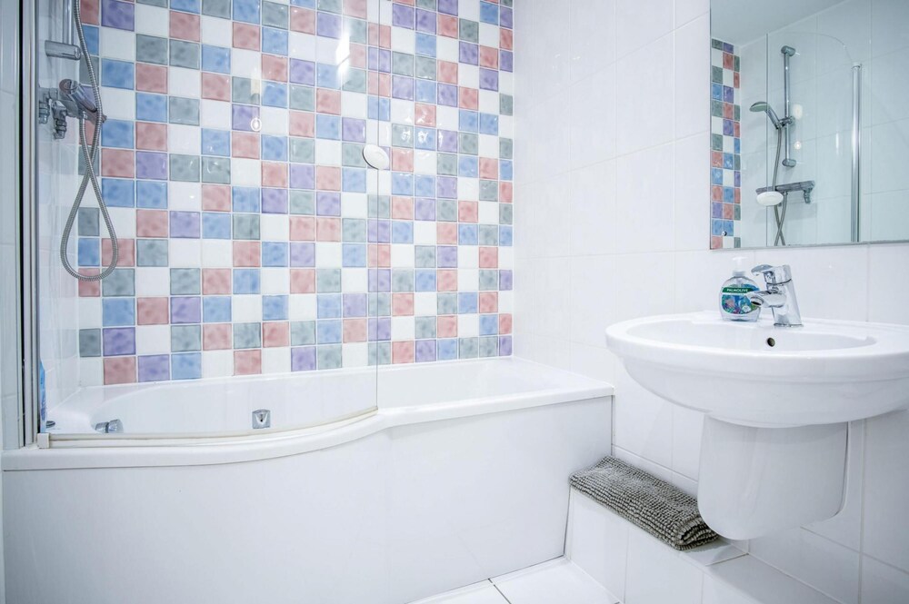 The Beachhouse - 2 Bed Townhouse - Saundersfoot view 5
