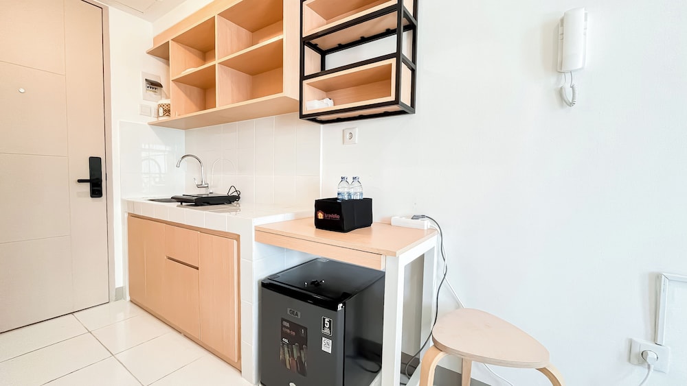 Fully Furnished Studio Room at Tokyo Riverside PIK 2 Apartment