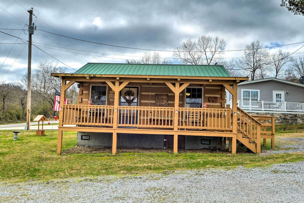 Noe's Rest, Cherokee Lake Cabin! view 4