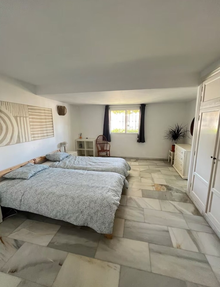 Pet Ok - 10min to the Beach - Pool - 7 Guests