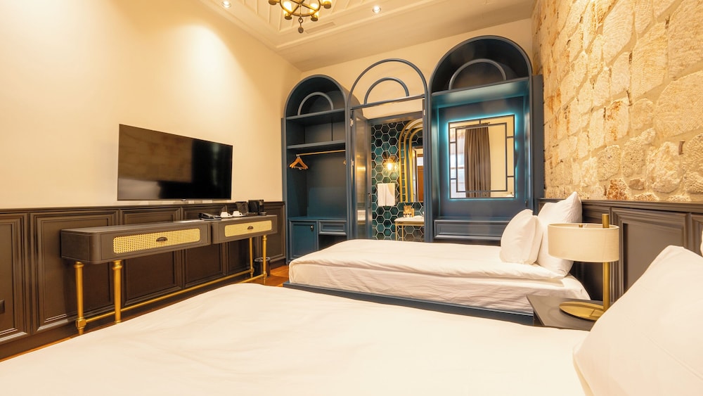 Belmondo Süitler - Image 19