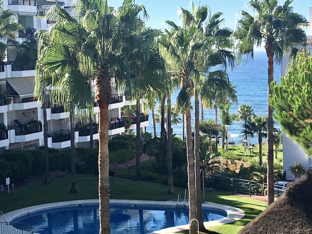 MI CAPRICHO C11 luxury apartment by the Sea