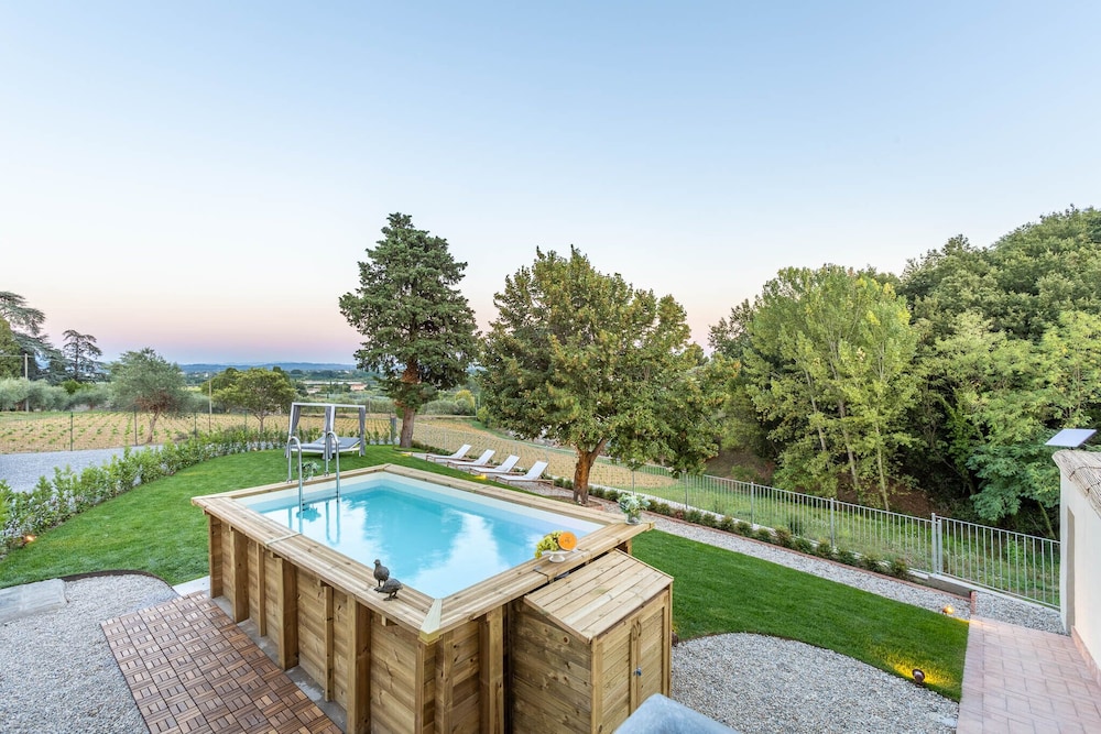 Villa Podere Falcione