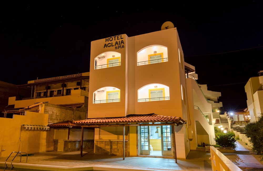 Aglaia Apartments & Studios