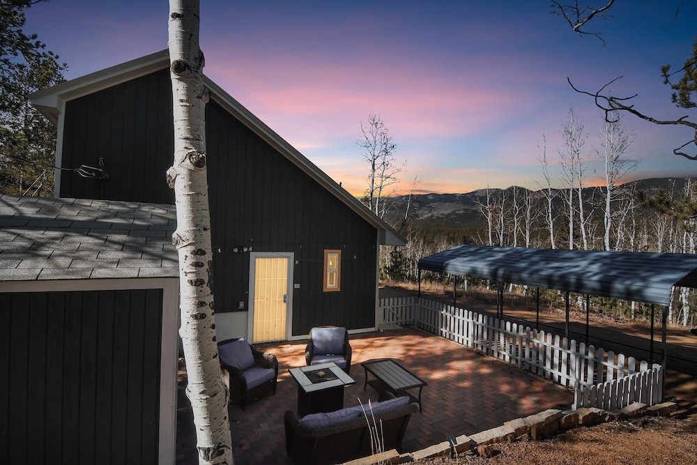Mountain Escape Cabin With Hot Tub 1 Bedroom Cabin