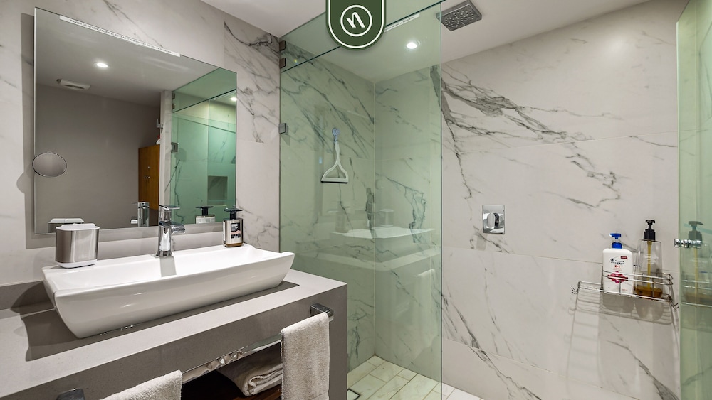 Harbor 171 by Naya Homes