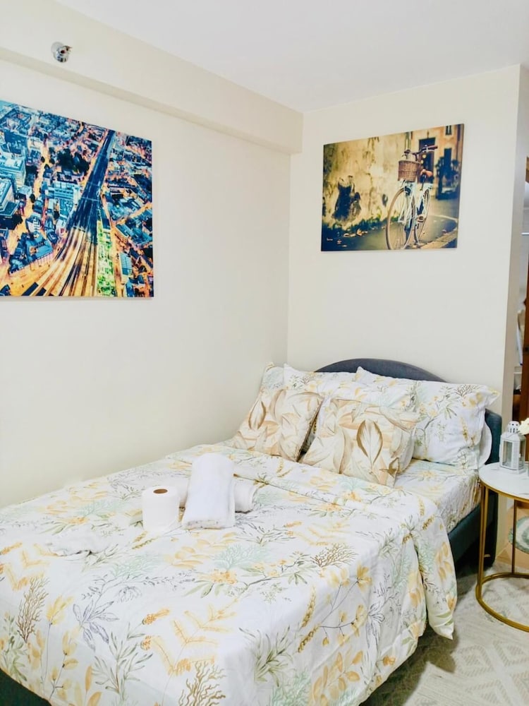 Oceanfront Condo in Dumaguete City - Perfect Getaway