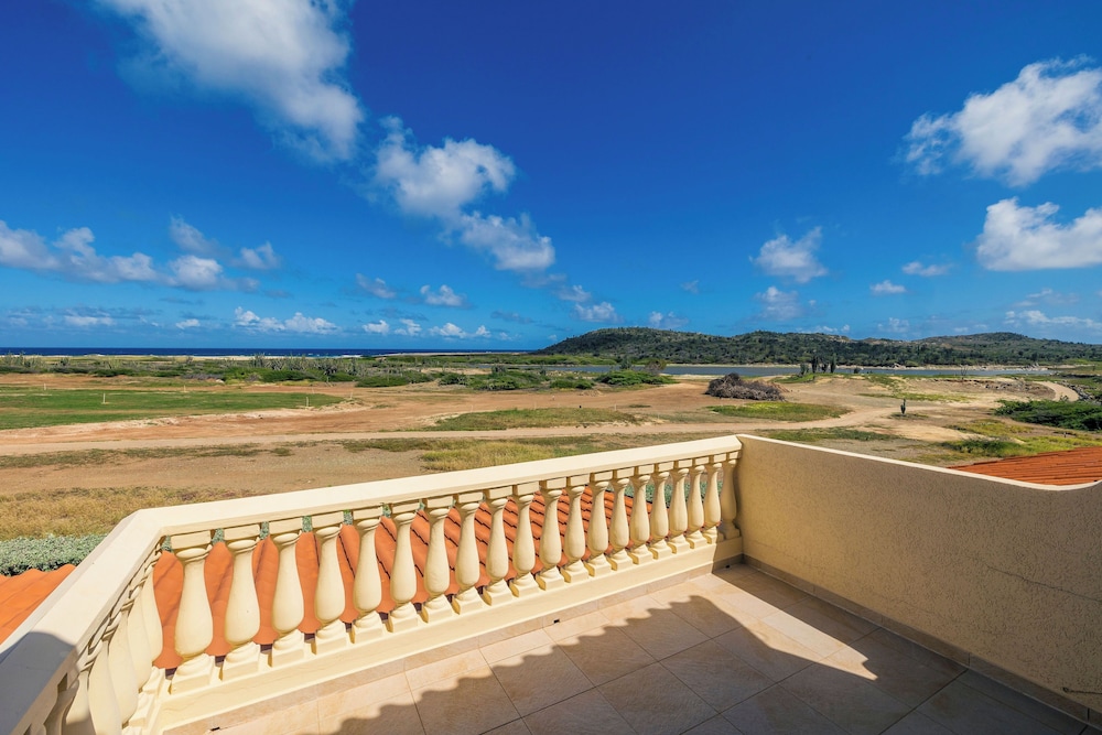 Tierra del Sol Resort by Bocobay