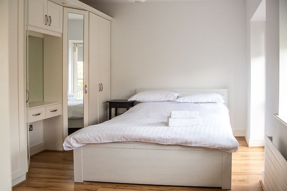 Kelston Townhouse Foxrock