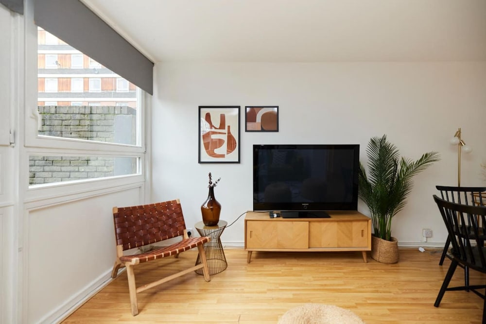 The Kennington Park Crib - Lovely 2bdr Flat With Garden