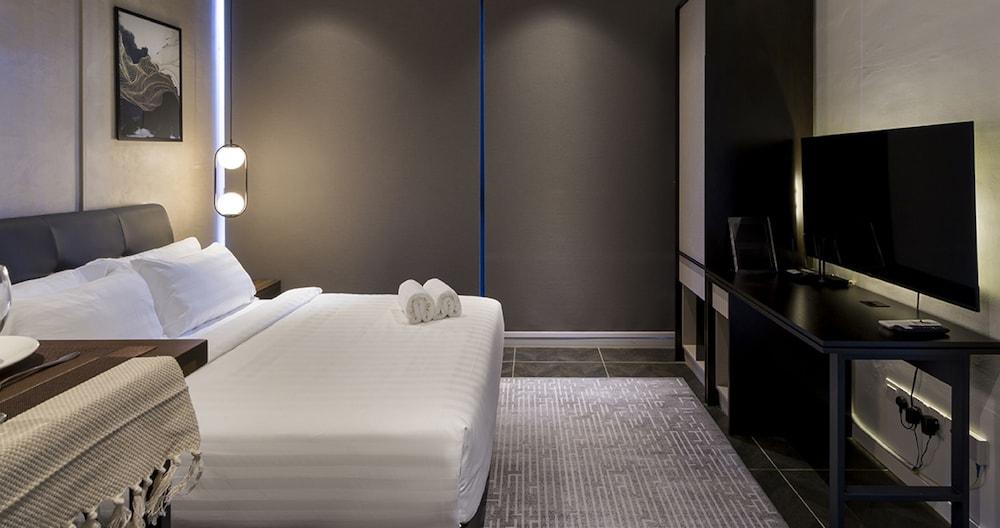 Scarletz Suites by Five senses
