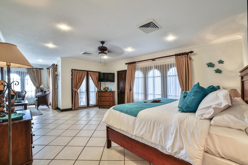 Villa Tranquila view 4