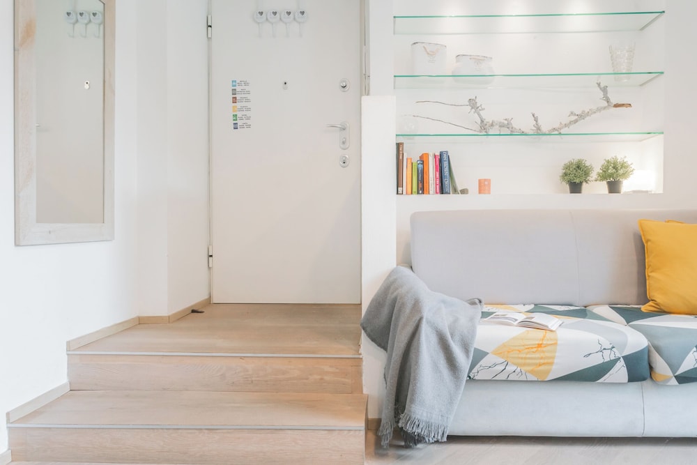 Borsieri Como Apartments with Parking by Rent all Como