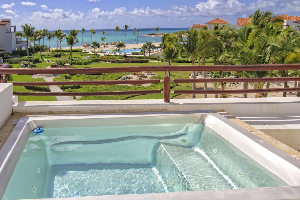 Punta Palmera Cap Cana by Essenza Retreats
