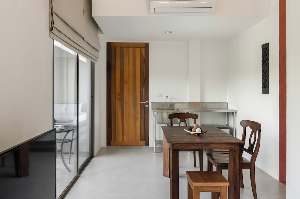 Anda Lanta Residence & Rentals - Adult only