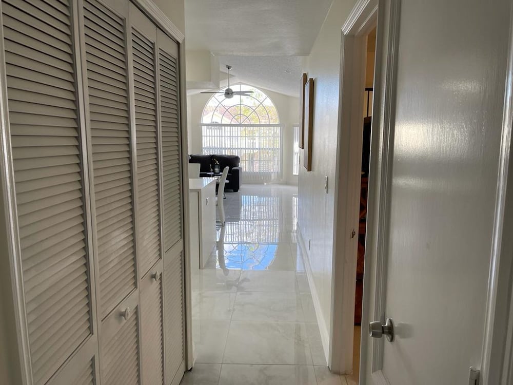 Grand Luxury 3BR Penthouse Near Disney Parks 2