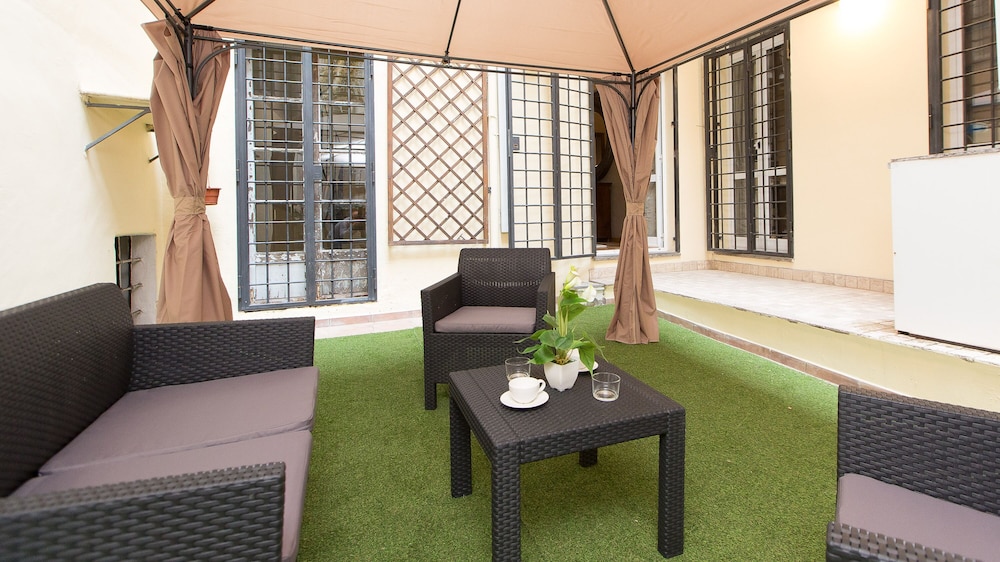 Rental in Rome Coronari Luxury Terrace