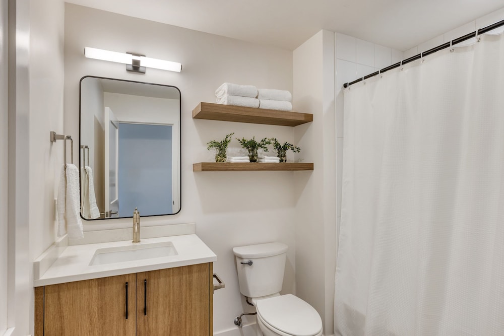 1216 Skyline Ranch 200 Downtown Location Private Hot Tub Mins to Old Bend