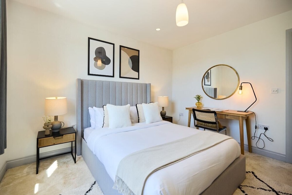 The Leghorn Quarters - Modern 3bdr With Balcony