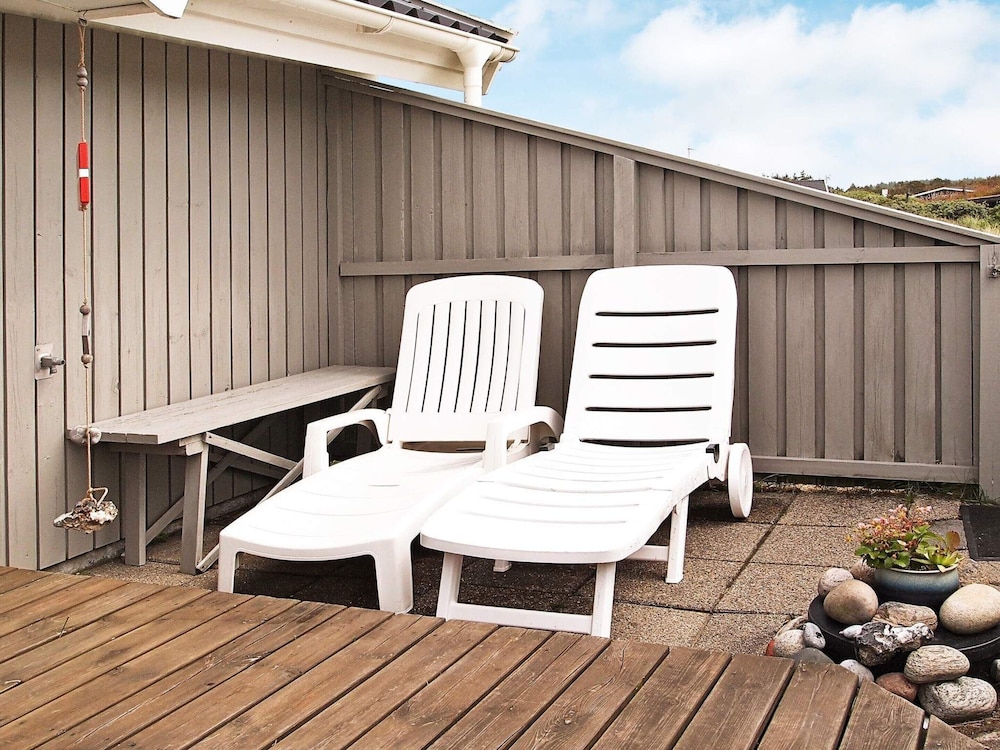 Spacious Holiday Home Nearby the National Park Loonse en Drunese Duinen view 2