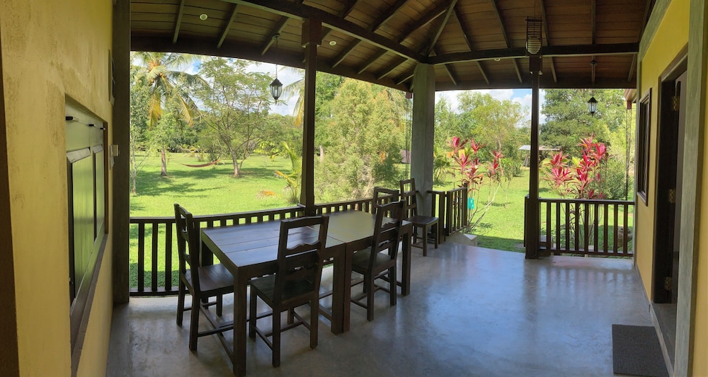 Villa de Lagoon View