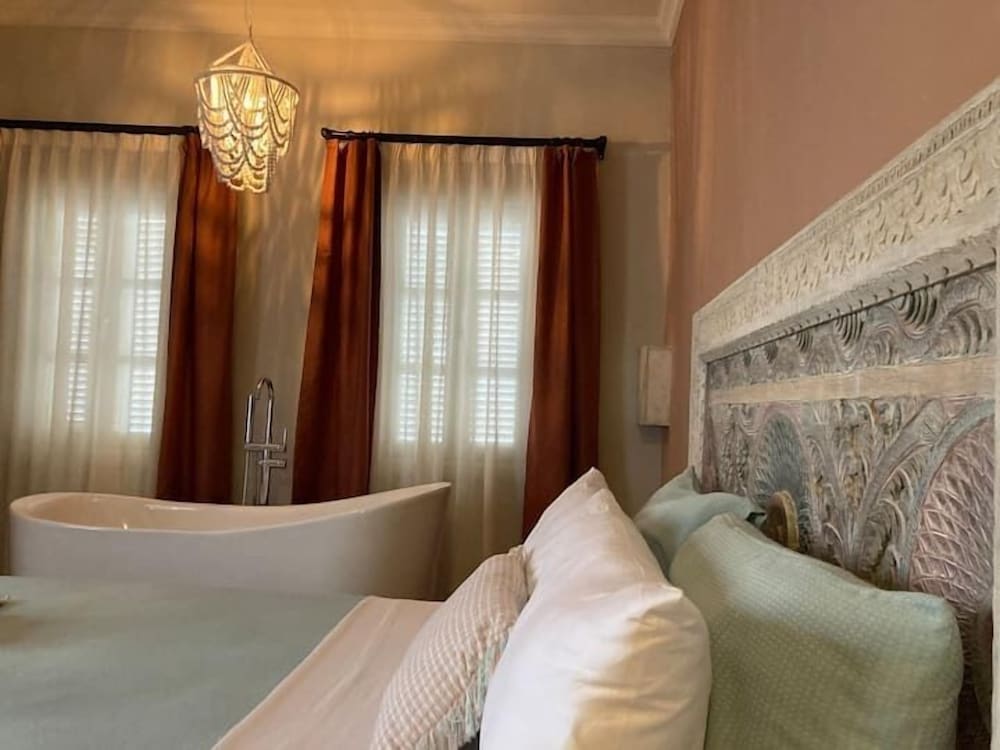 Noa's Boutique Hotel - Image 11