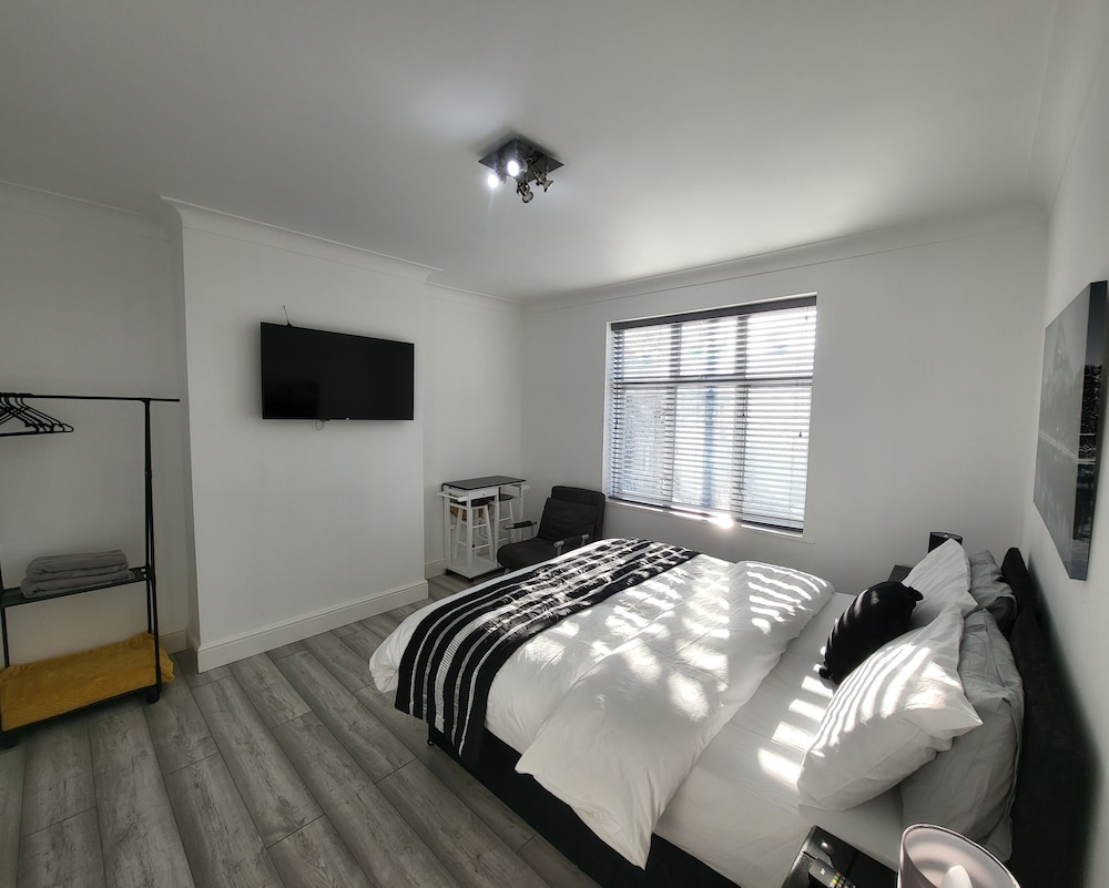 Top Luxury 2 bed Apartment - London