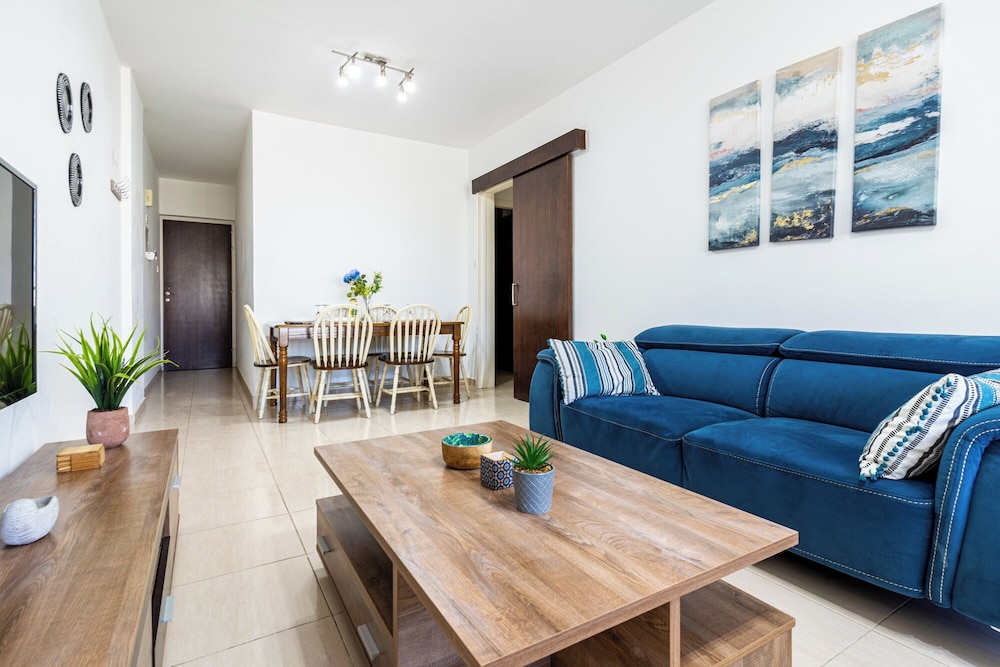 Apollo 2-Bedroom Apartment in Larnaca